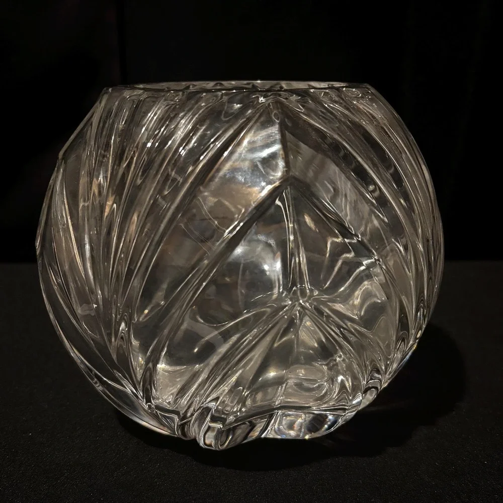 Vintage Glass Rose Bowl – Swirl Cut Design